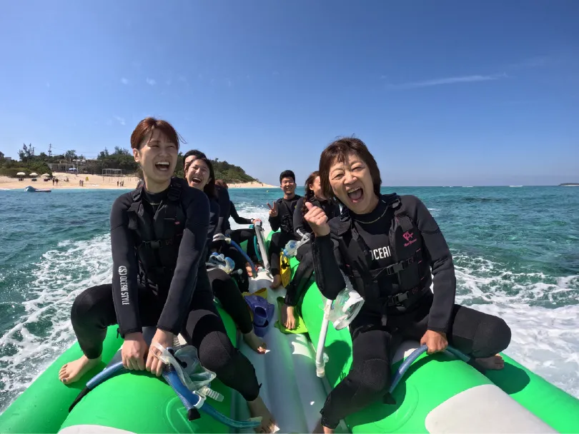 沖縄水納島・瀬底島のマリンスポーツ「オーシャンスタイル」